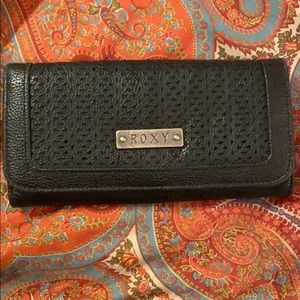 Roxy black wallet gently used